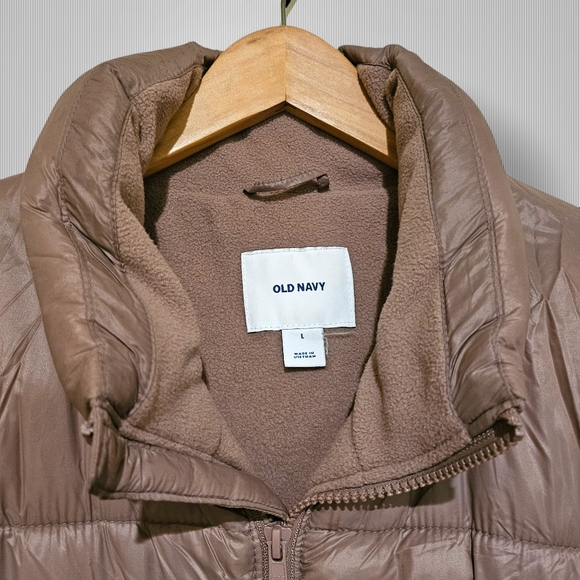 Old Navy puffer jacket - Picture 4 of 4